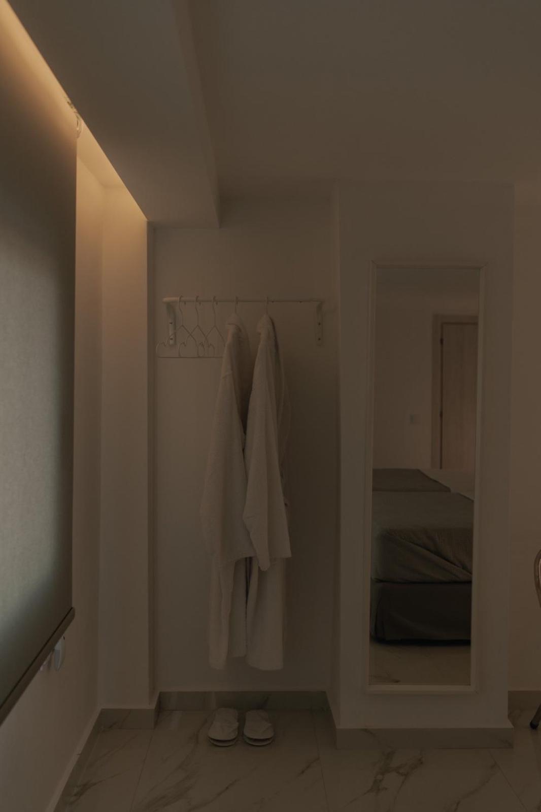 Dk Luxury Suite Néa Péramos Kültér fotó