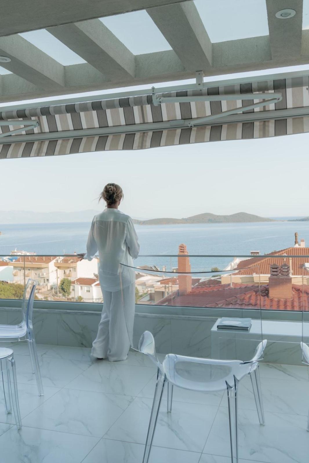 Dk Luxury Suite Néa Péramos Kültér fotó